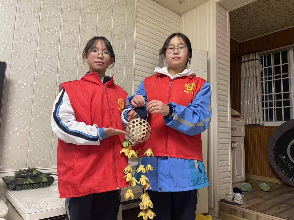 新晃县青少年月假线上实践：垃圾分类巧创新，变废为宝显身手