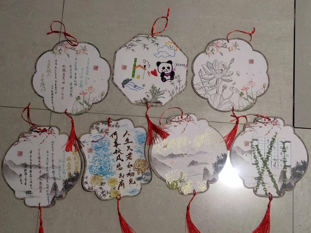 扇绘彩昶，墨书古风！雷锋青少年玩转扇绘书签 DIY